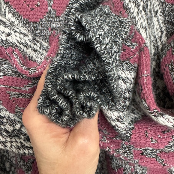 Vintage Grace Oversized Knit Sweater Made in Canada - Picture 3 of 10